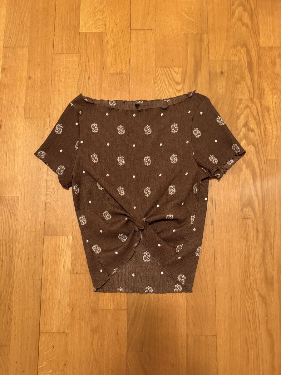 H&M T-shirt: Oberteil H&M Grösse XS braun gemustert. – Usato da Adliswil venduto da StephanieAnnina 1