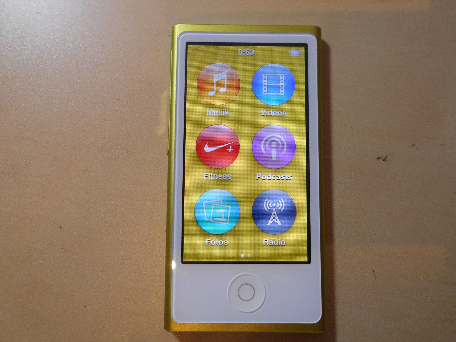 Lecteur media portable: IPOD Nano Touch 16 GB – D'occasion à Niederuzwil par kleine_hexe 1