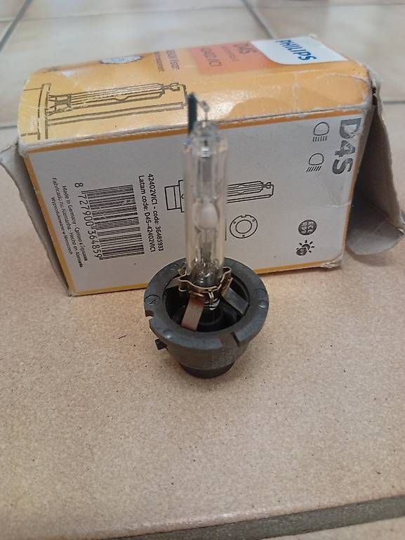Alle Autoersatzteile: Ampoule xénon Philipps D4S – Neu und originalverpackt aus Lausanne von Lesko 1