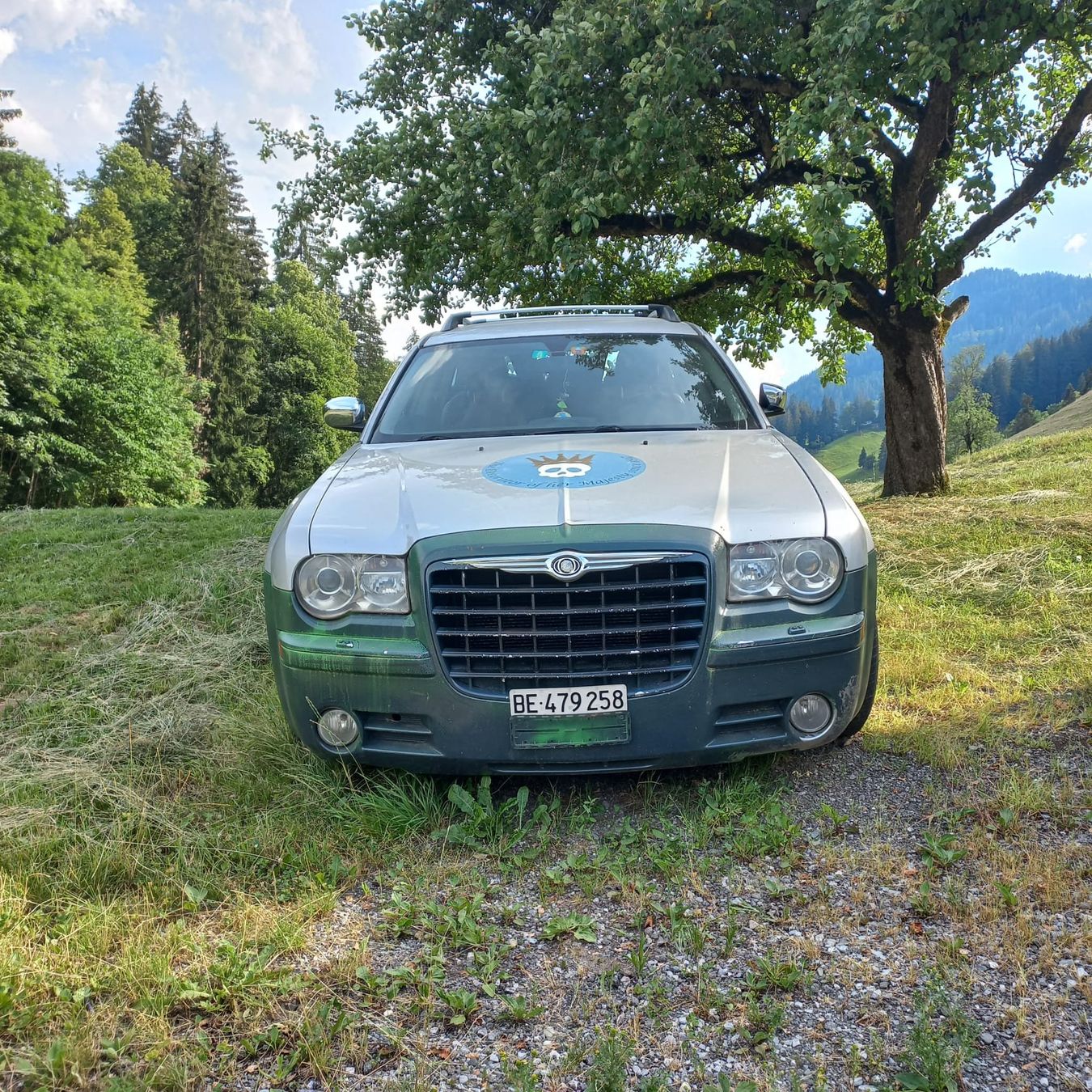 Autos: Chrysler 300C T3.5 AWD – D'occasion à Zweisimmen par Fandango 1