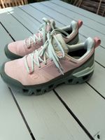 ON wasserdichte Schuhe selten getragen.