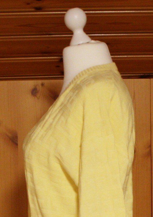 Maglioni & Felpe: Pullover LINEA UOMO GLOBUS gelb Gr. 48 – Difettoso da Flüelen venduto da Diversicum-Vintage 3