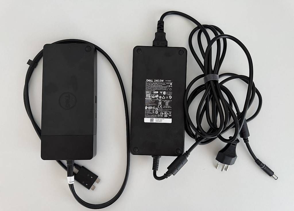 Dell Docking station: Dell WD19DCS inkl. Netzteil 240W Docking Station – Usato da Menziken venduto da Micko.Pile.Bubi