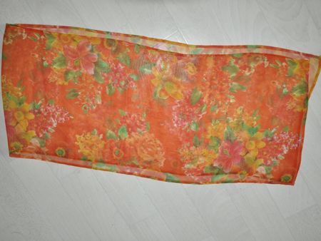 Leichtes Foulard orange Geschenk