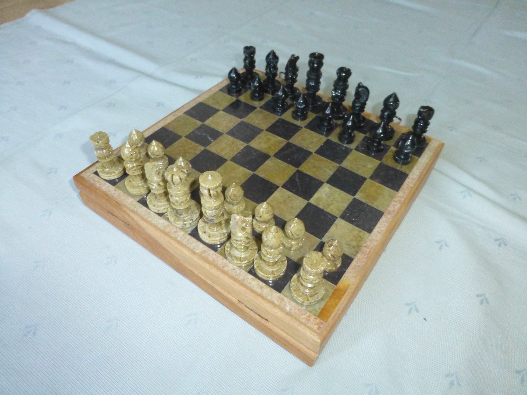 Spiele: Schachset aus Stein / Granit – Gebraucht aus Würenlingen von drago56 1