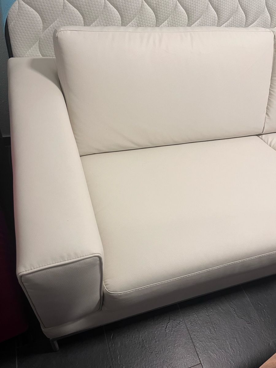 Sofas: Ledersofa Weiss – Neu (gemäss Beschreibung) aus Schlieren von KJP 3