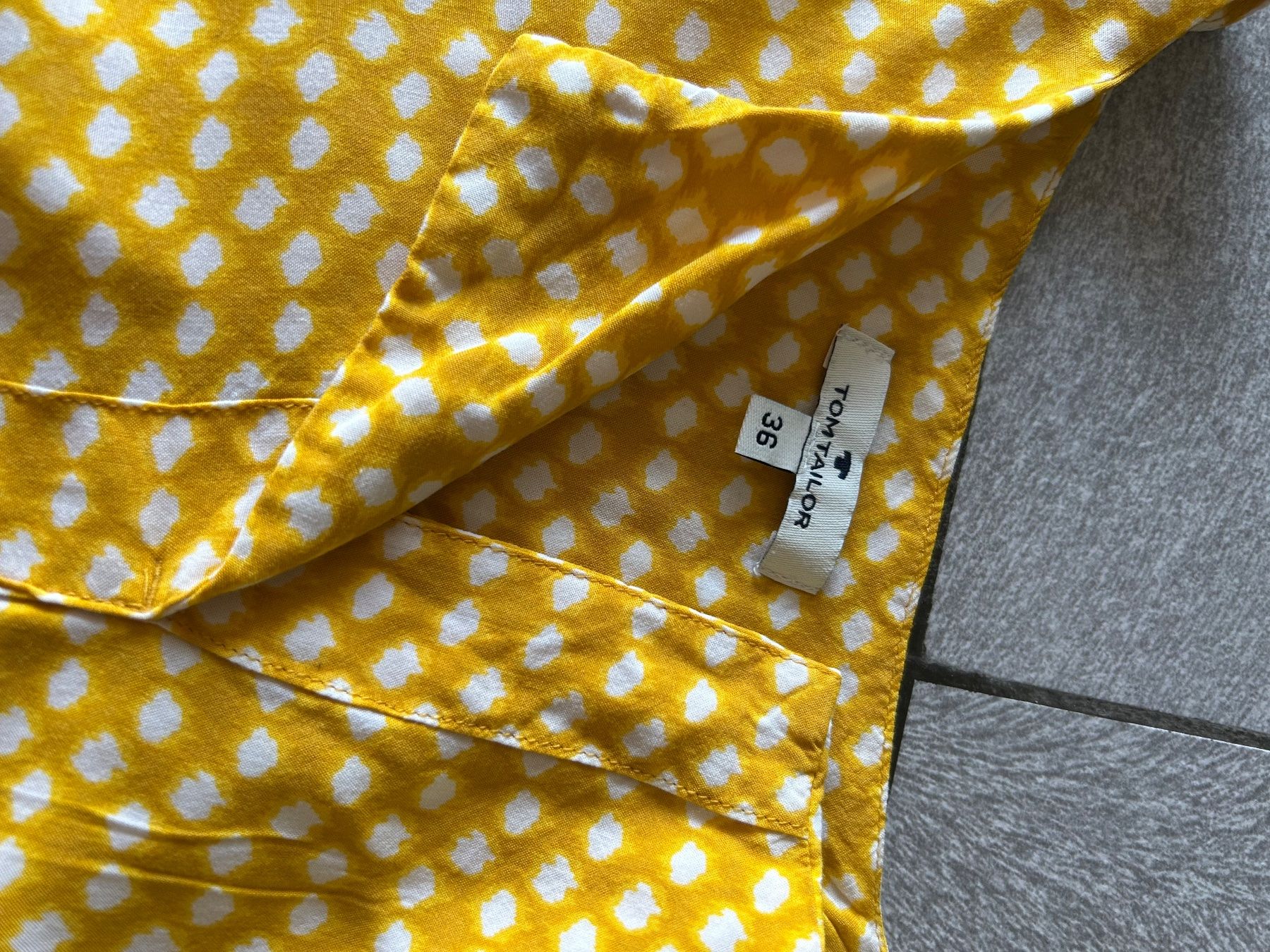 Tom Tailor T-shirt: T Shirt TOM TAILOR jaune vif gr. M – Usato da Arbedo venduto da nadia1973 3