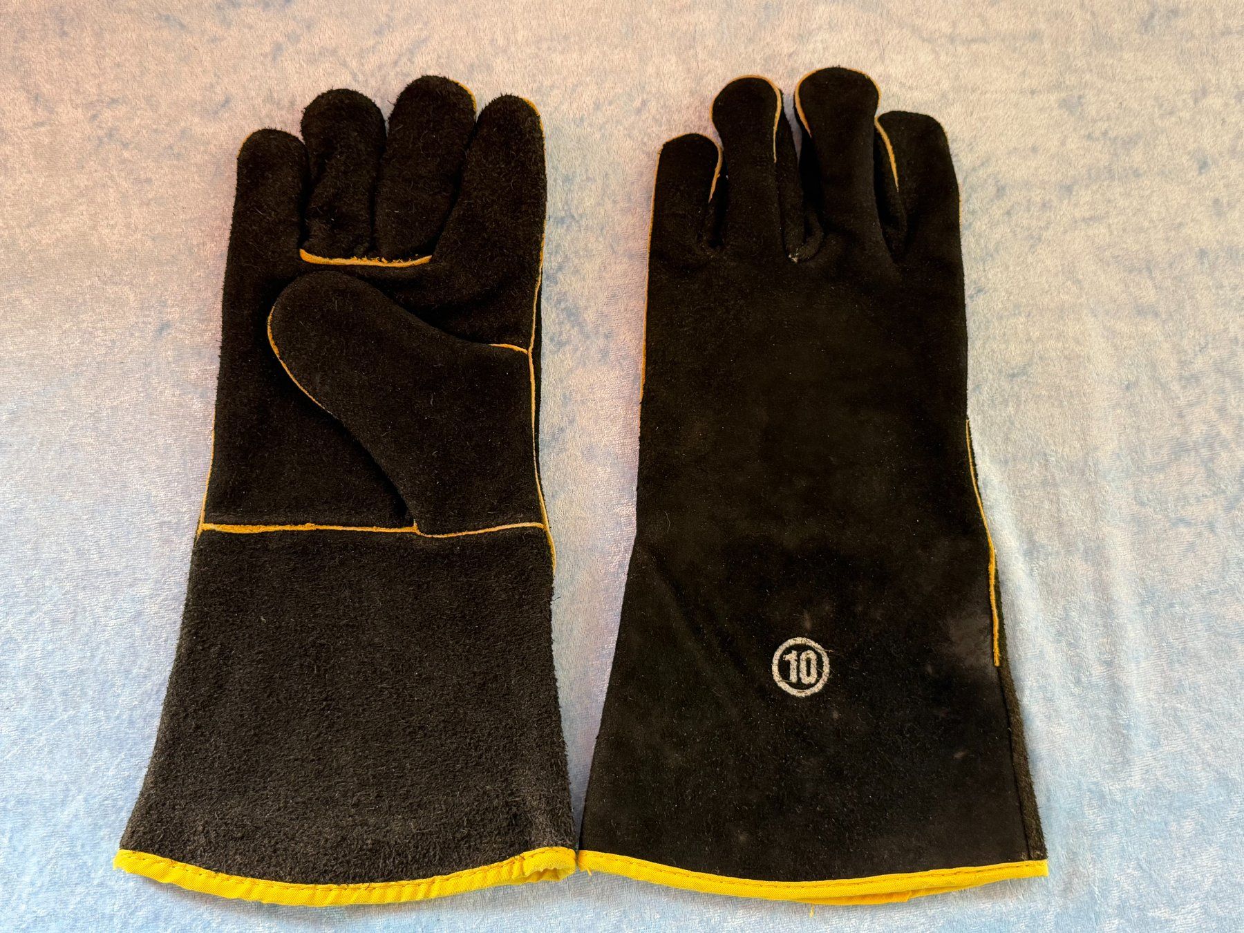 Altri accessori da uomo: Feuerwehrhandschuhe Gr. 10, Hitze-/Schnittschutz, robust,... – Nuovo e nell'imballaggio originale da Brunnenthal venduto da Eco07 1