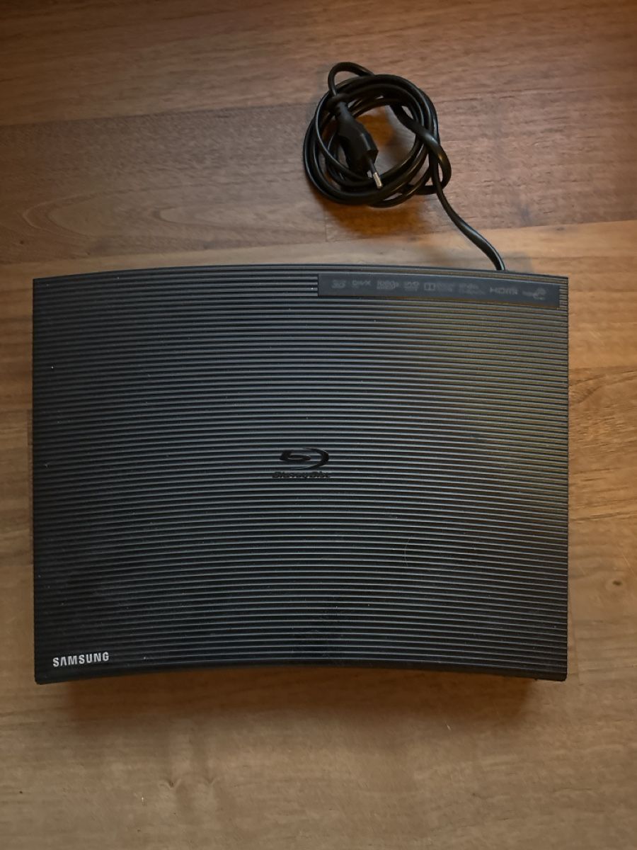 Samsung Home Cinema: Samsung Blu-ray Player gebraucht – Usato da steffisburg venduto da Corinne02