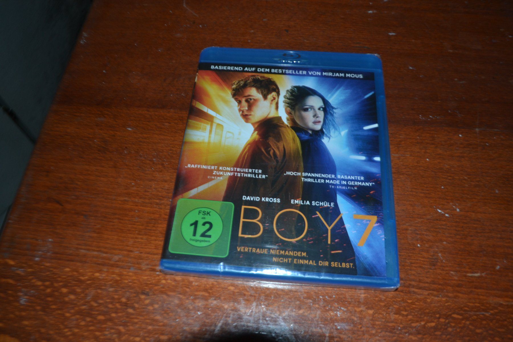 Tutti i DVDs: Boy 7 (NEU) – Usato da Laupen ZH venduto da chefdom