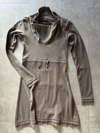 NILE KLEID NEU