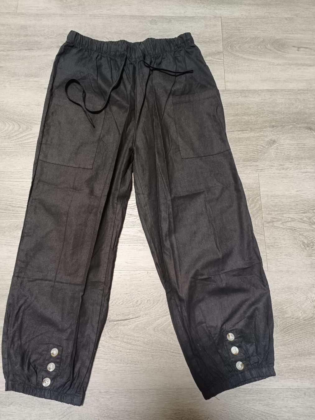 Pantaloni: Sommerhose neu M/L – Nuovo (secondo la descrizione) da Bätterkinden venduto da Elefantenzoo