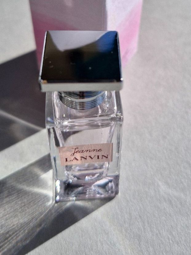 Lanvin Parfum & Eau de Toilette: LANVIN  Jeanne, Eau de parfum, 4,5 ml, Miniatur – Neu (gemäss Beschreibung) aus Zürich von Secretariat11