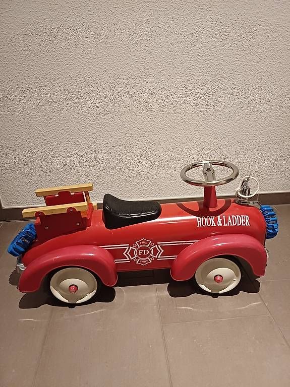 Giochi: Spiel- Feuerwehr Auto HOOK & LADDER – Usato da Rafz venduto da Gjoya
