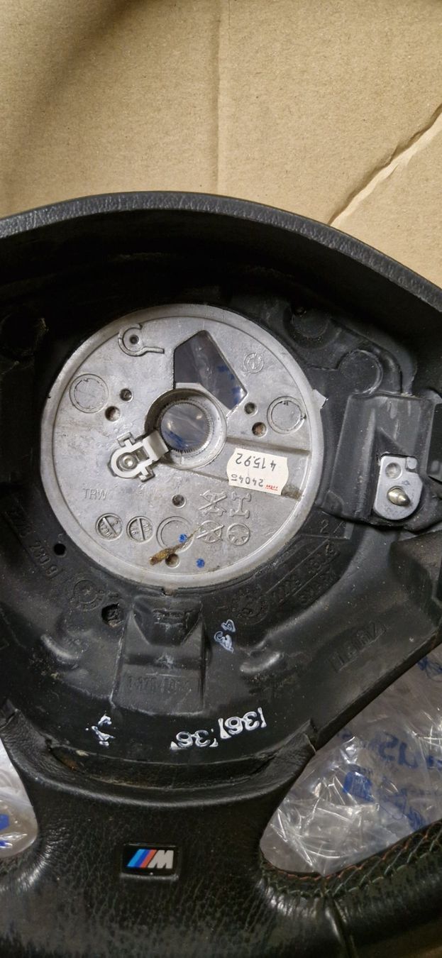 BMW Tutti pezzi di ricambio auto: BMW M-Lenkrad – Usato da Wittenbach venduto da Bulalla 4