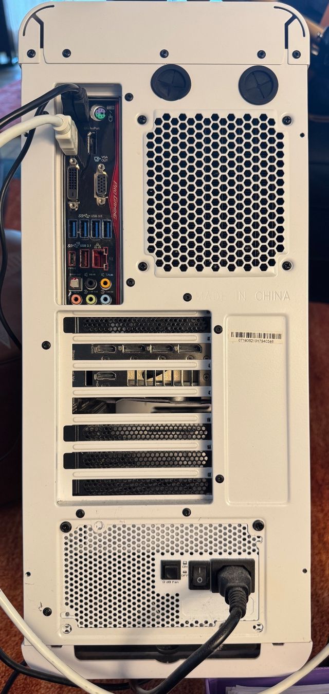 PCs: High-End Gaming - FULL SETUP - PC – D'occasion à Dornach par shaker11 4