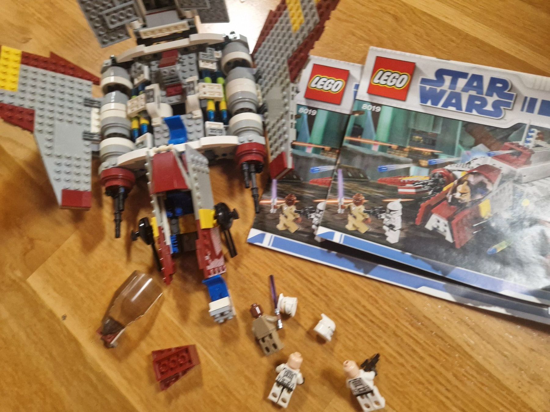 Lego Jeux de construction: LEGO Star Wars 8019 - Republic Attack Shuttle + notice – D'occasion à Bernex par Mardone 3