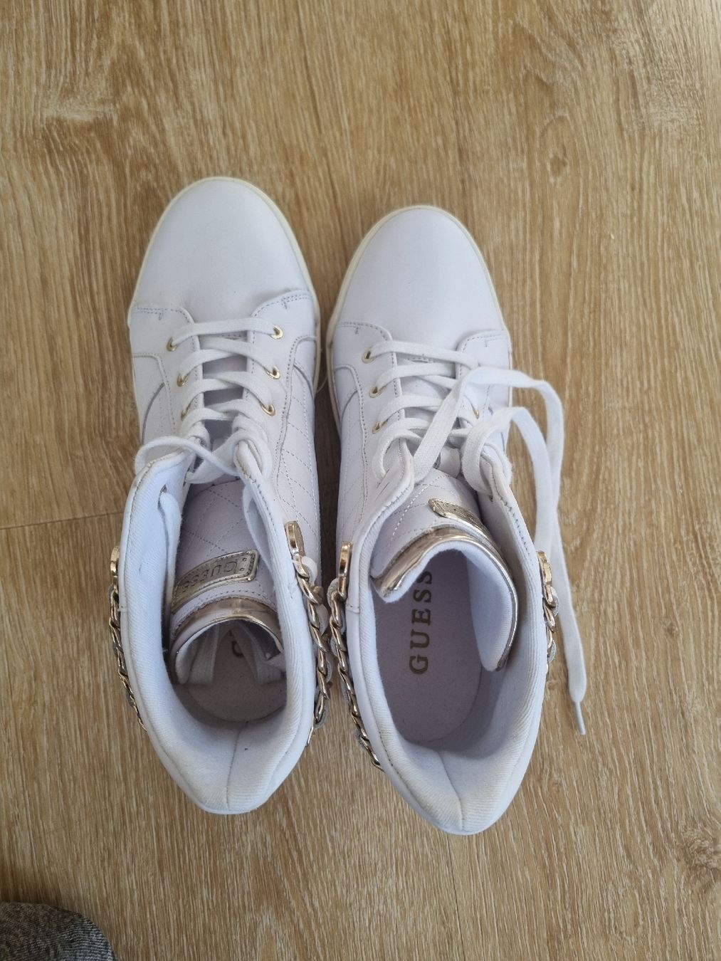Damenschuhe: schuhe guess – Gebraucht aus Romanshorn von Stedy7 1