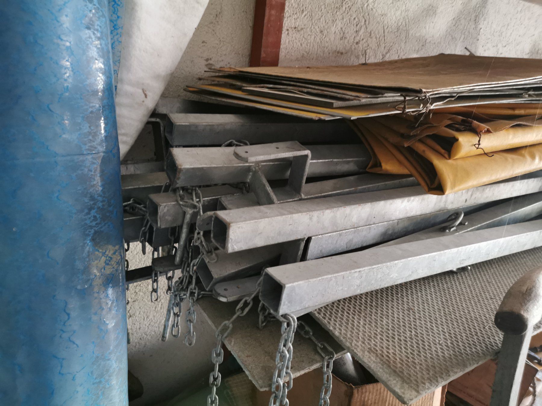 Ponteggi: SPARRENZANGE GERÜSTBAU-ELEMENT (STEILDACH) – Usato da Küssnacht am Rigi venduto da DB_Shop 4