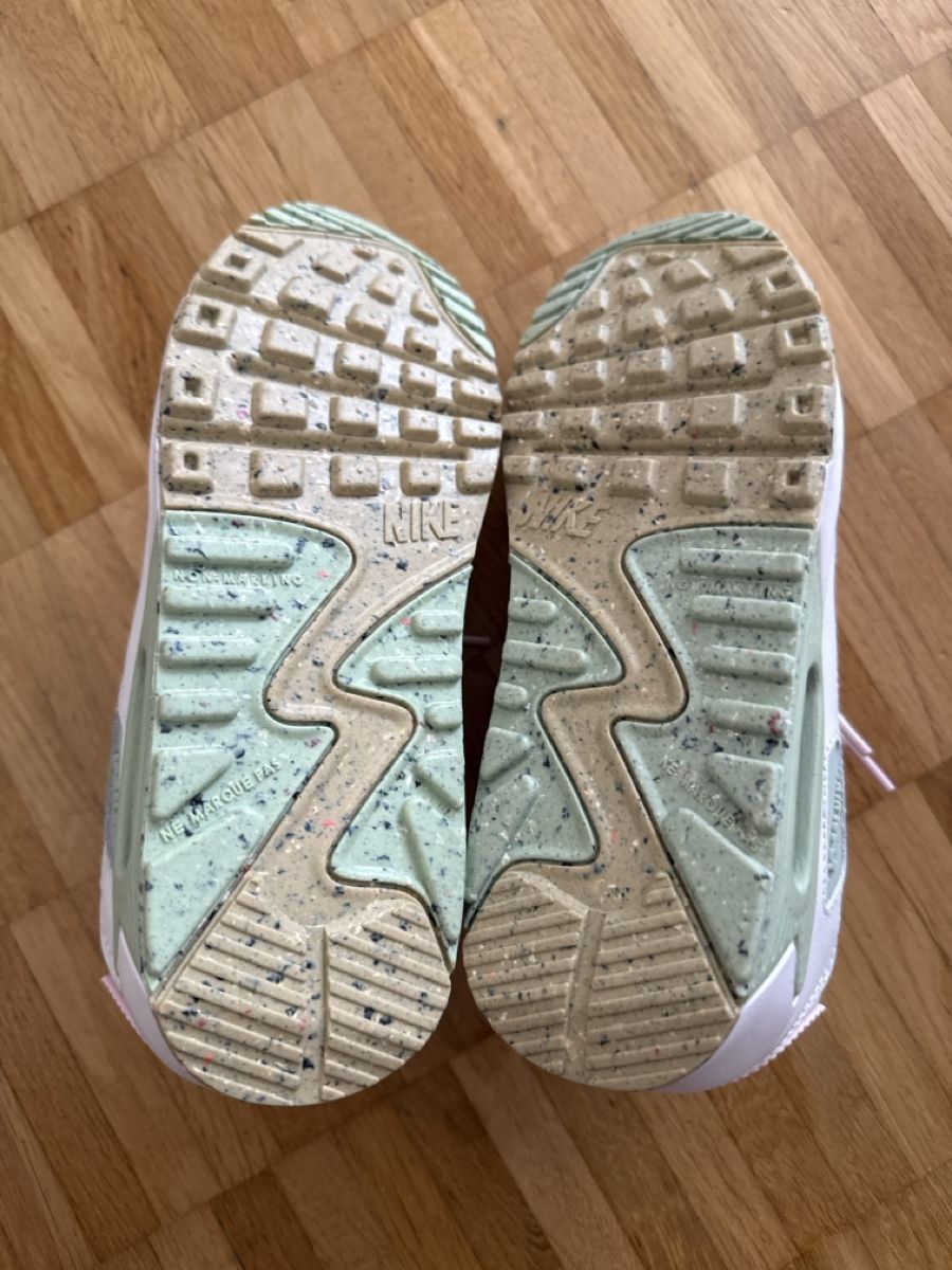 Nike Scarpe per ragazze: Nike Aur Max 90 neu original  – Nuovo e nell'imballaggio originale da Sisseln AG venduto da Gommibaerli87 5