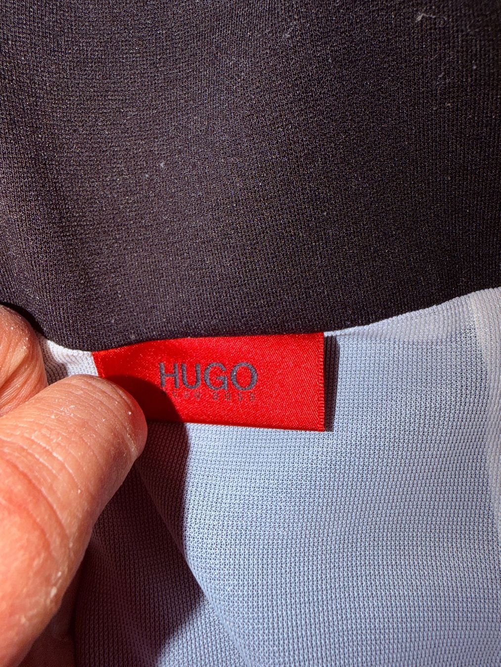 Hugo Boss Röcke: Jupe Hugo Boss rayée, taille 38 - Élégance automnale! – Gebraucht aus Bernex von Oma44 2