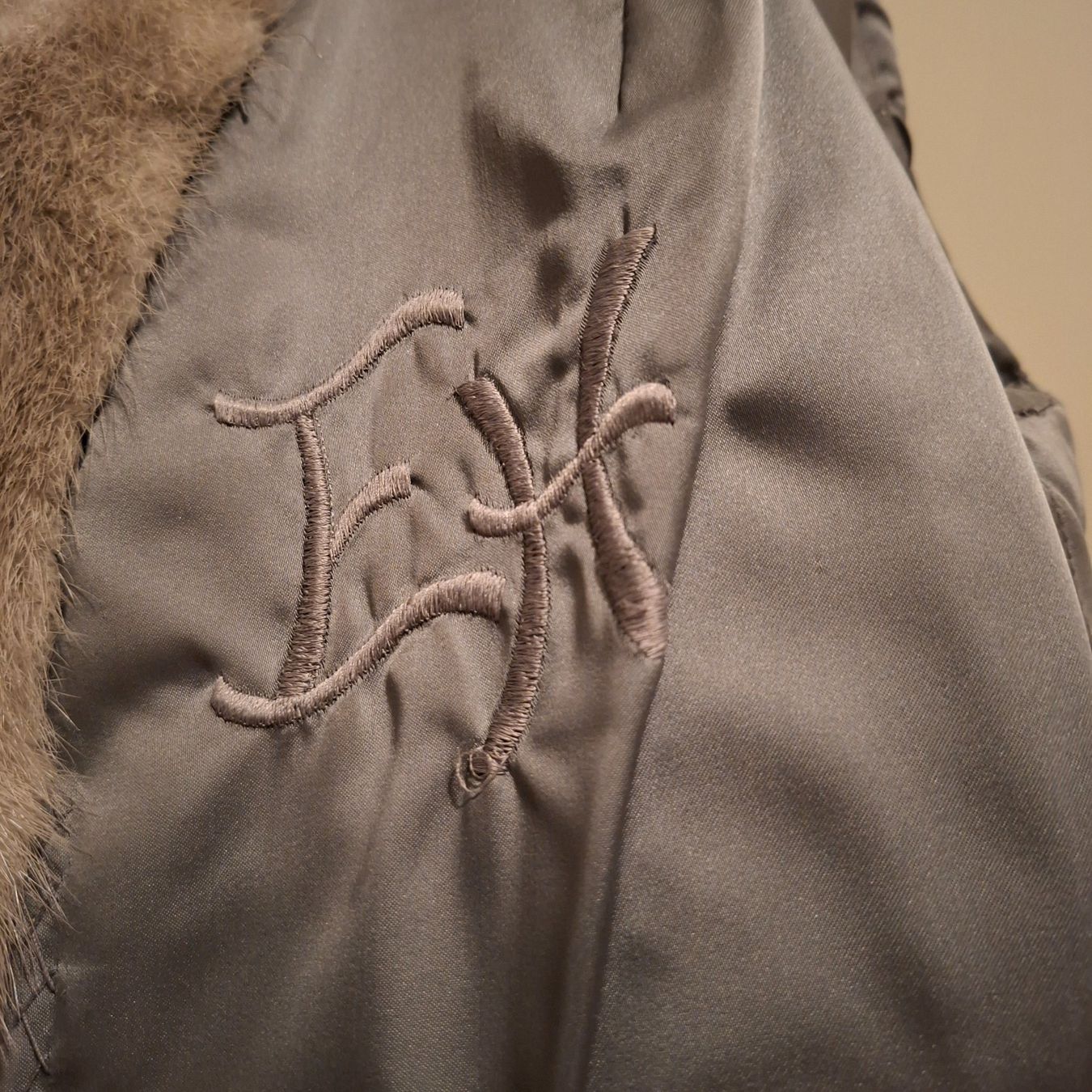 Giacche: Edle Nerz Jacke beige – Usato da Wil SG venduto da Paco.2222 3