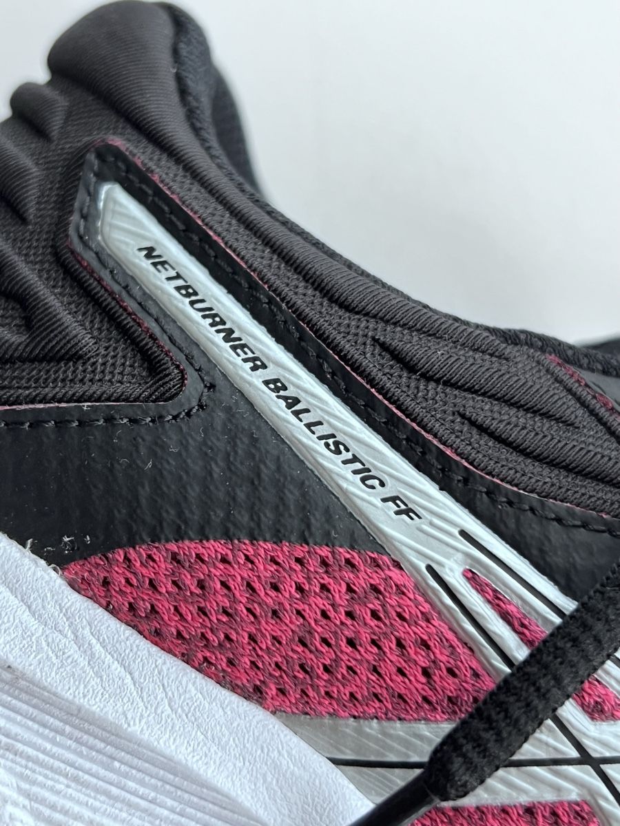 Asics Schuhe für Mädchen: ASICS • Hallenturnschuhe  – Gebraucht aus Lüsslingen von Nirtak626 2