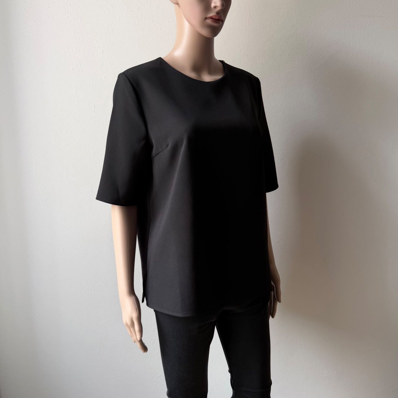 T-shirt: LAWRENCE GREY Shirt 🖤 – Usato da Zürich venduto da ClosetQueen 6