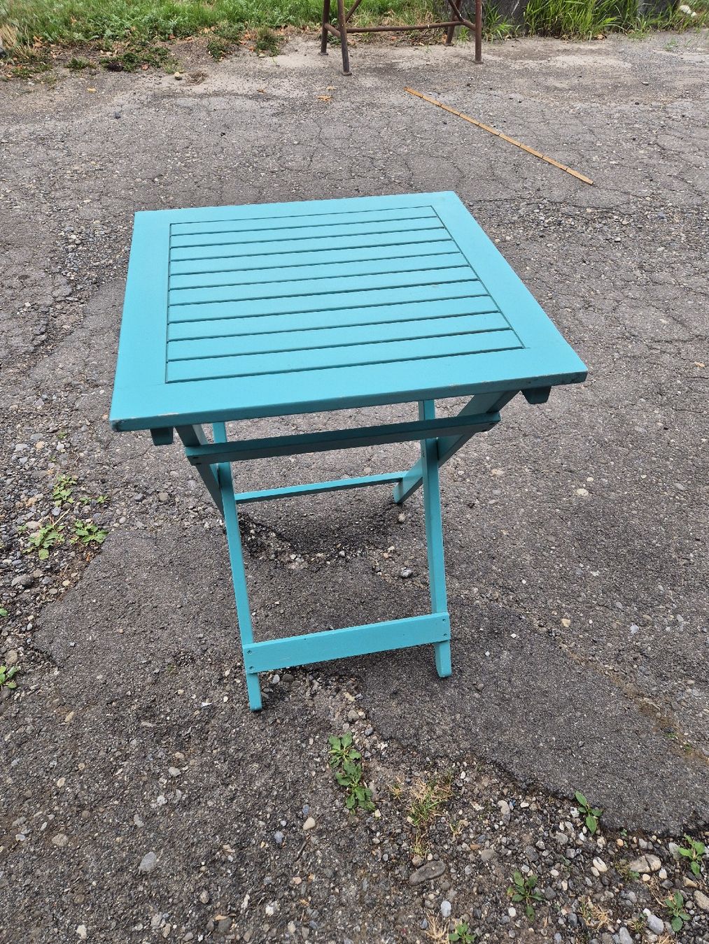 Tische: Garten Tisch (Farbe Türkis) – Gebraucht aus Auenstein von Schwammbi1992 1