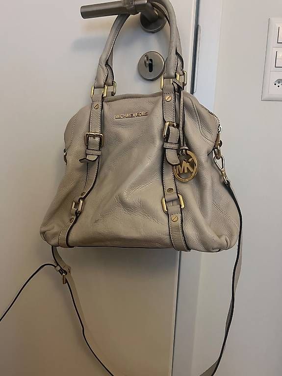 Michael Kors Sacs femmes: Original Leder Tasche Michael Kors – D'occasion à Zürich par Iliana22