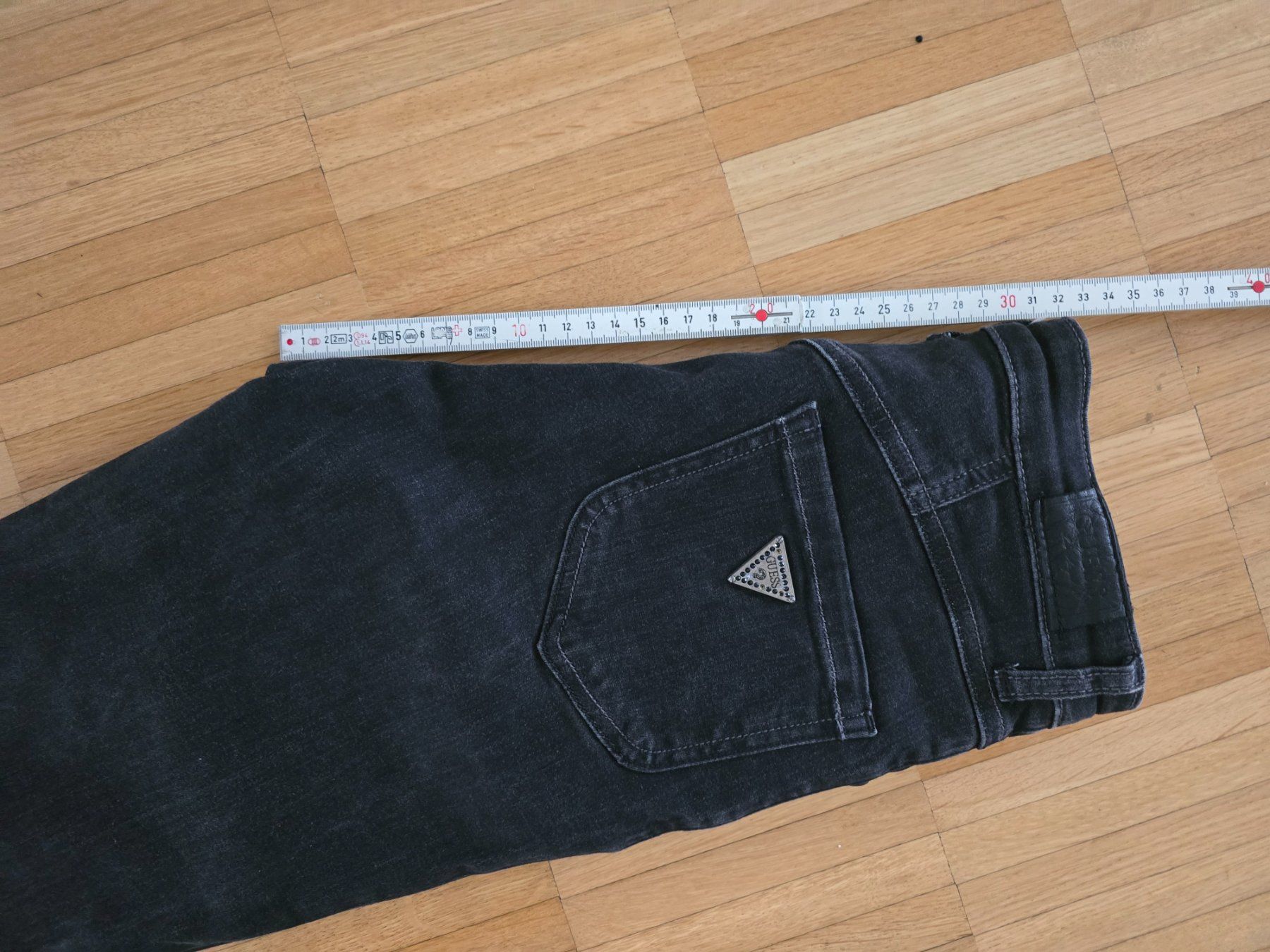 Guess Jeans: Guess Jeans – Usato da Laufenburg venduto da may_r2st 5