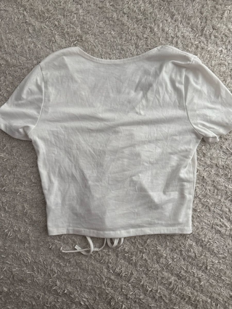 Shein Top: Süsses weisses Cinch-Top. Grösse M – Nuovo (secondo la descrizione) da Gächlingen venduto da anjuli_123 1