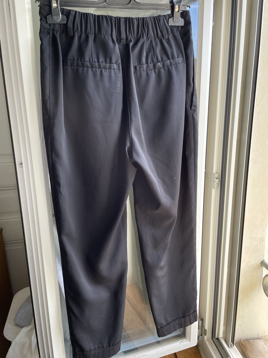 H&M Pantaloni: Schwarze Hose – Usato da Bern venduto da Sibillab20 1