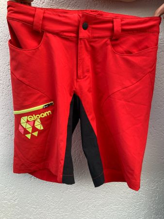 Qloom MTB Bike Shorts, Grösse M, rot, inkl. Innenhose