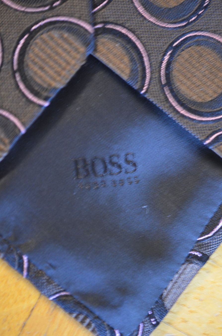 Hugo Boss Cravatte: Cravate Boss en soie 7.5x9cm – Usato da La Croix (Lutry) venduto da OMEGA07 3