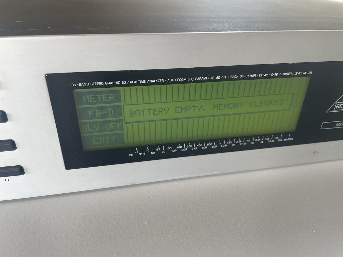Behringer Equalizer: Behringer Ultra Curve DSP 8000 – Gebraucht aus Zürich von haeschesnonid 7