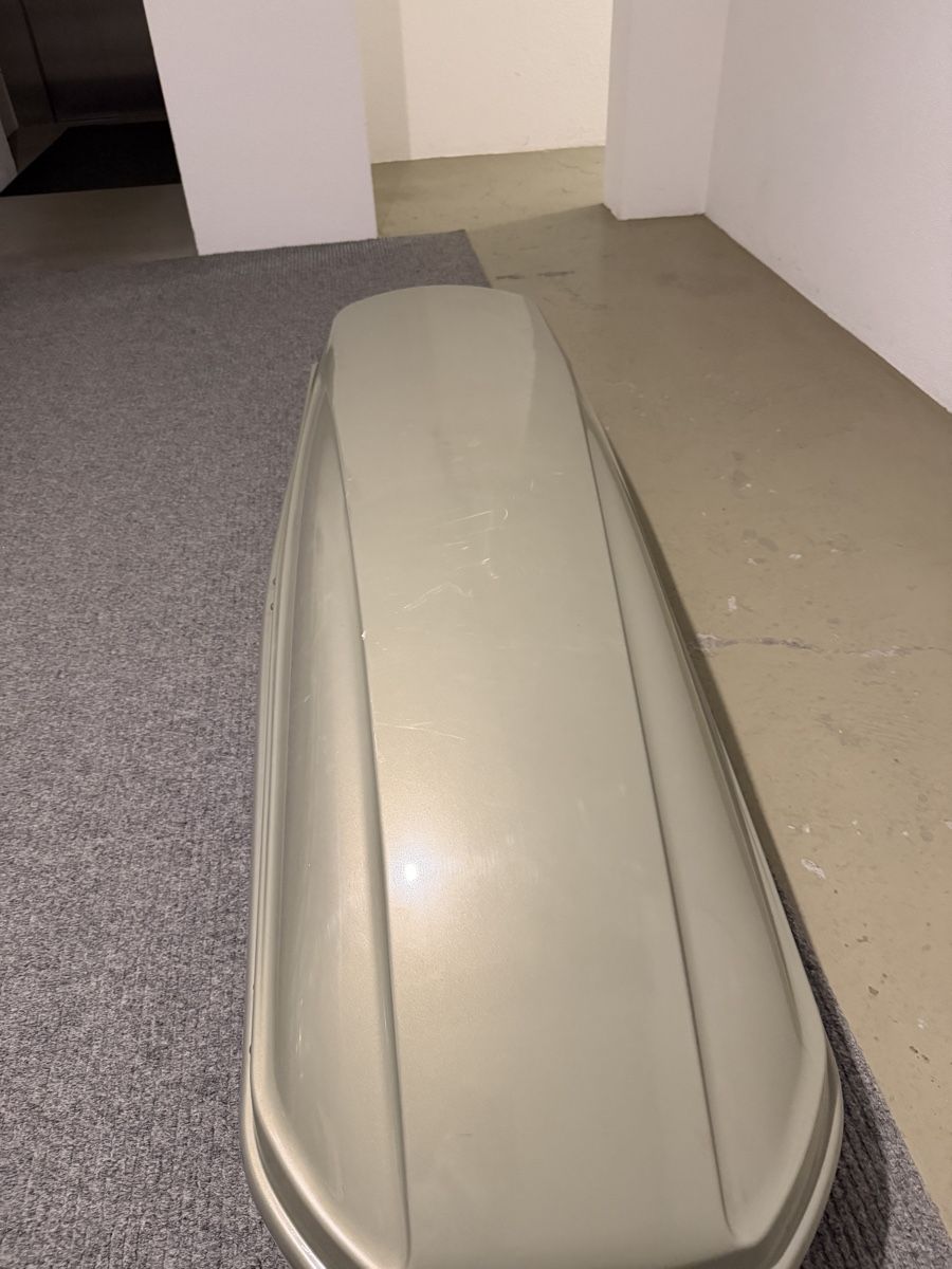Thule Dachboxen: Dachbox Thule Dachbox gebraucht, silber, 75 kg Zuladung – Gebraucht aus Winterthur von Piotr-Mercedes 1