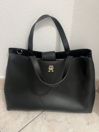 Sac Tommy Hilfiger femme bon état