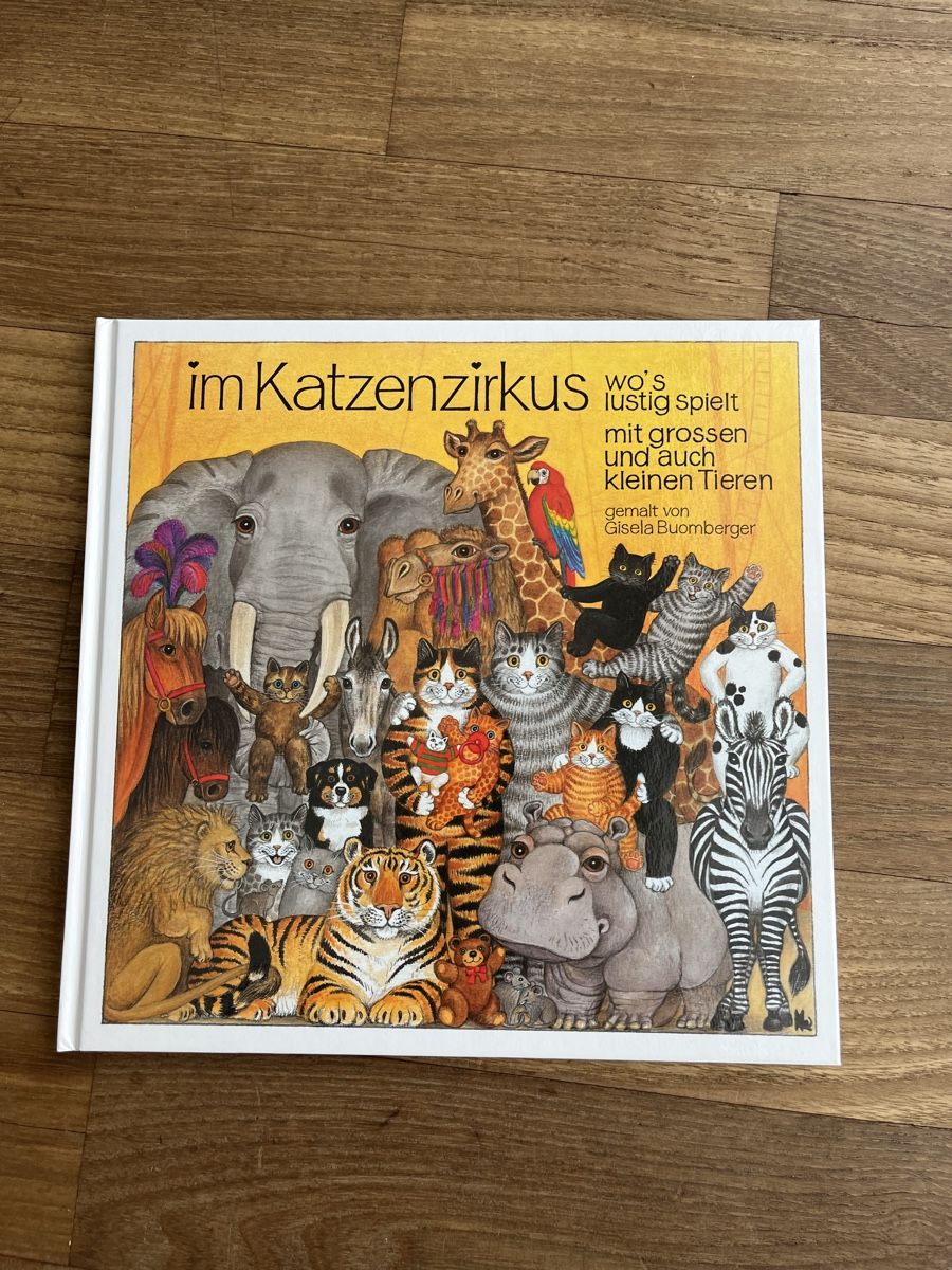 Libri: Buch Katzenzirkus – Nuovo e nell'imballaggio originale da Luzern venduto da Aldabema