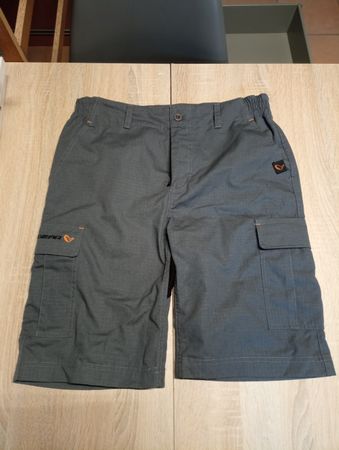 short homme Savage Gear taille M