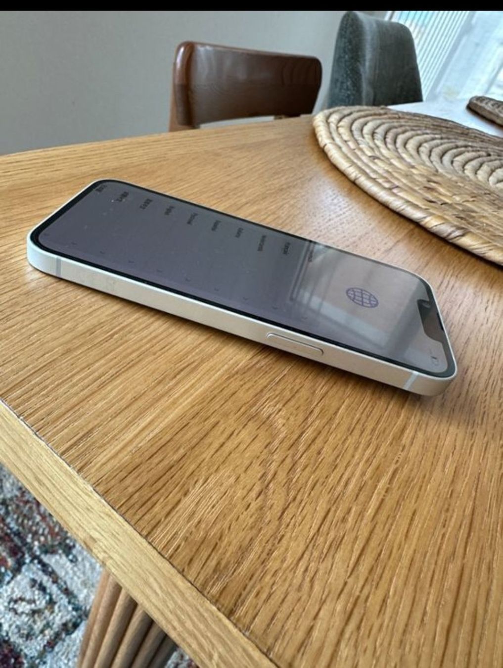 Apple Telefoni cellulari / Smartphones: Apple iPhone 16e 128GB Blanc. Batterie 100% – Usato da Neuchâtel venduto da zuh_cml9 2