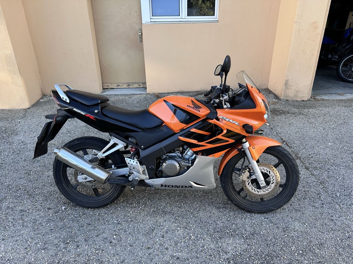 Honda Strada: Honda CBR 125 R  – Usato da Neuchâtel venduto da R_M94 8