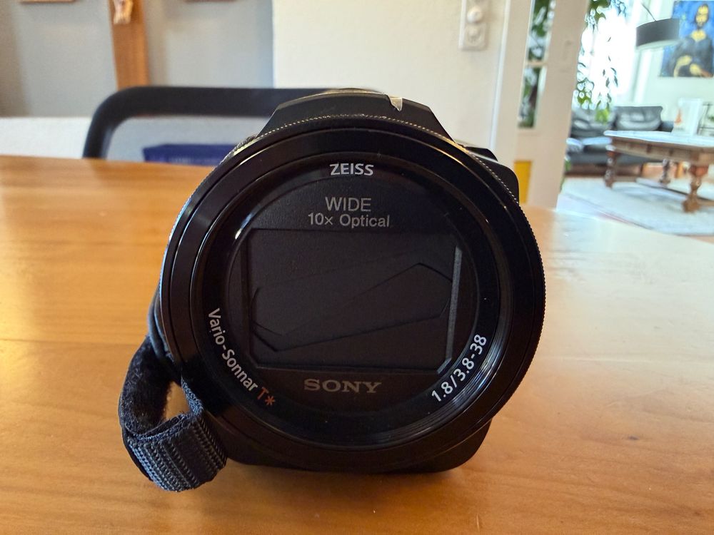 Sony FDR-AX33 4K Handycam® mit Exmor R™ CMOS Sensor (Gebraucht) in ...