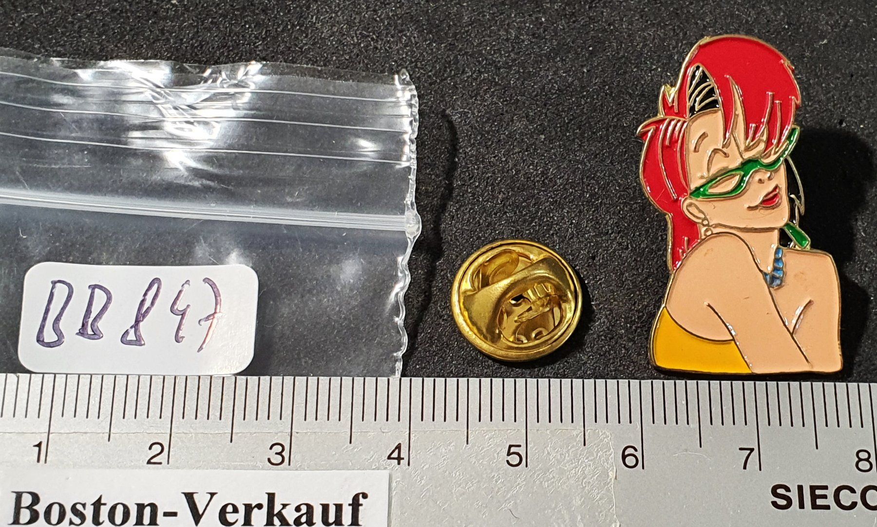 Placchette & Badge: BB847 - Pin "The Real Ghostbusters" Janine Melnitz – Usato da Reinach BL venduto da Boston-Verkauf 1