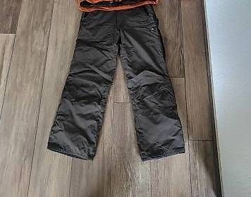 Hosen: Damen Skihose, Grösse XS – Gebraucht aus Ettenhausen TG von blumenkind37