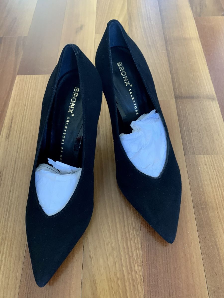 Damenschuhe: Black Suede Pumps Bronx - Elegant & Classy Shoes – Neu und originalverpackt aus Lausanne von milasha 2