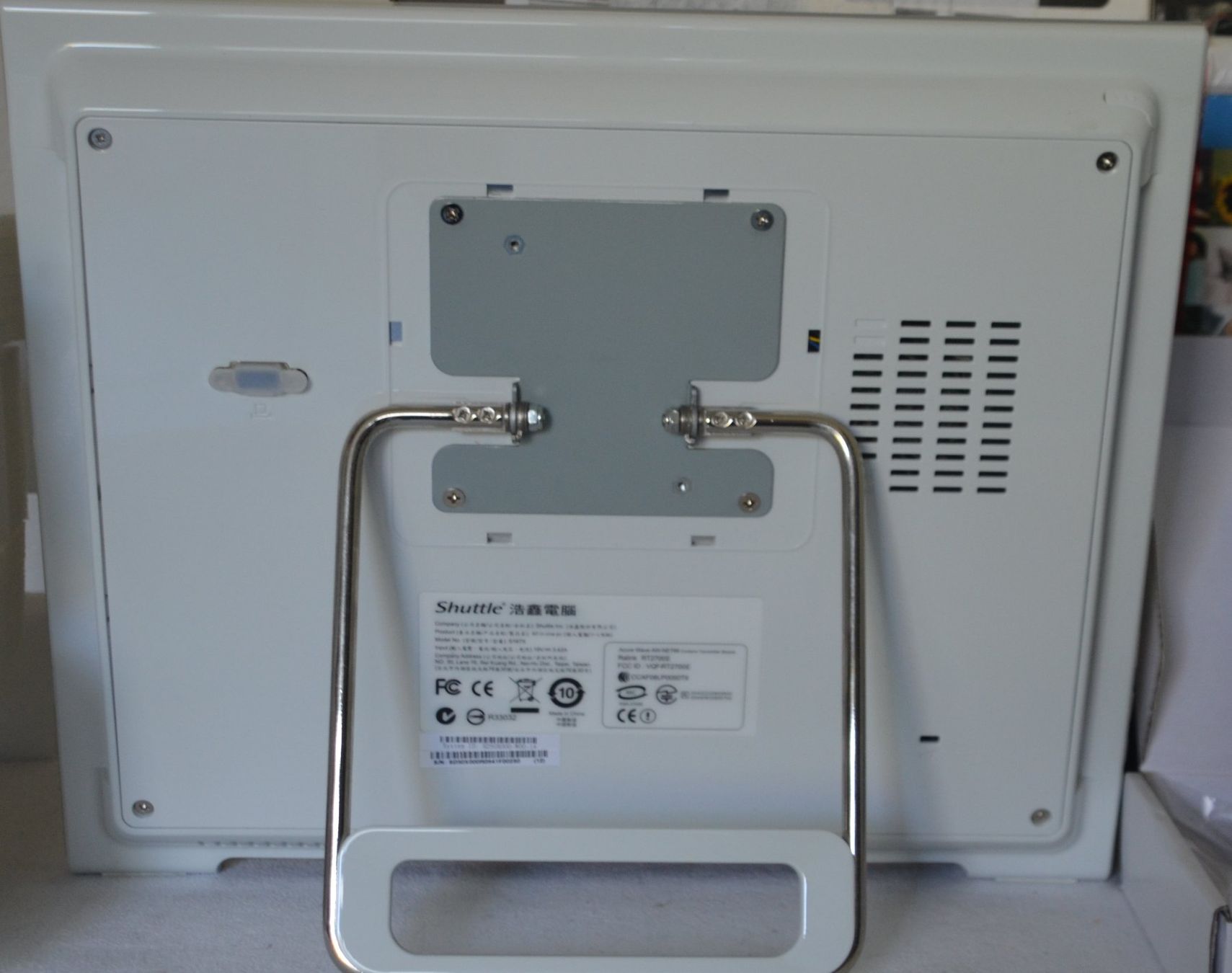 PC: All-in-One Shuttle XPC X50V9 – Usato da Collonges venduto da arashee 4