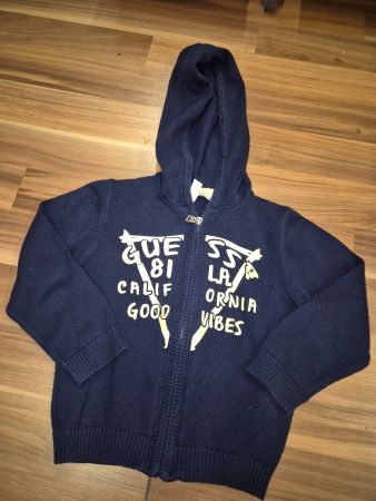 Guess Strickjacke mit Kapuze, Grösse 86, K7