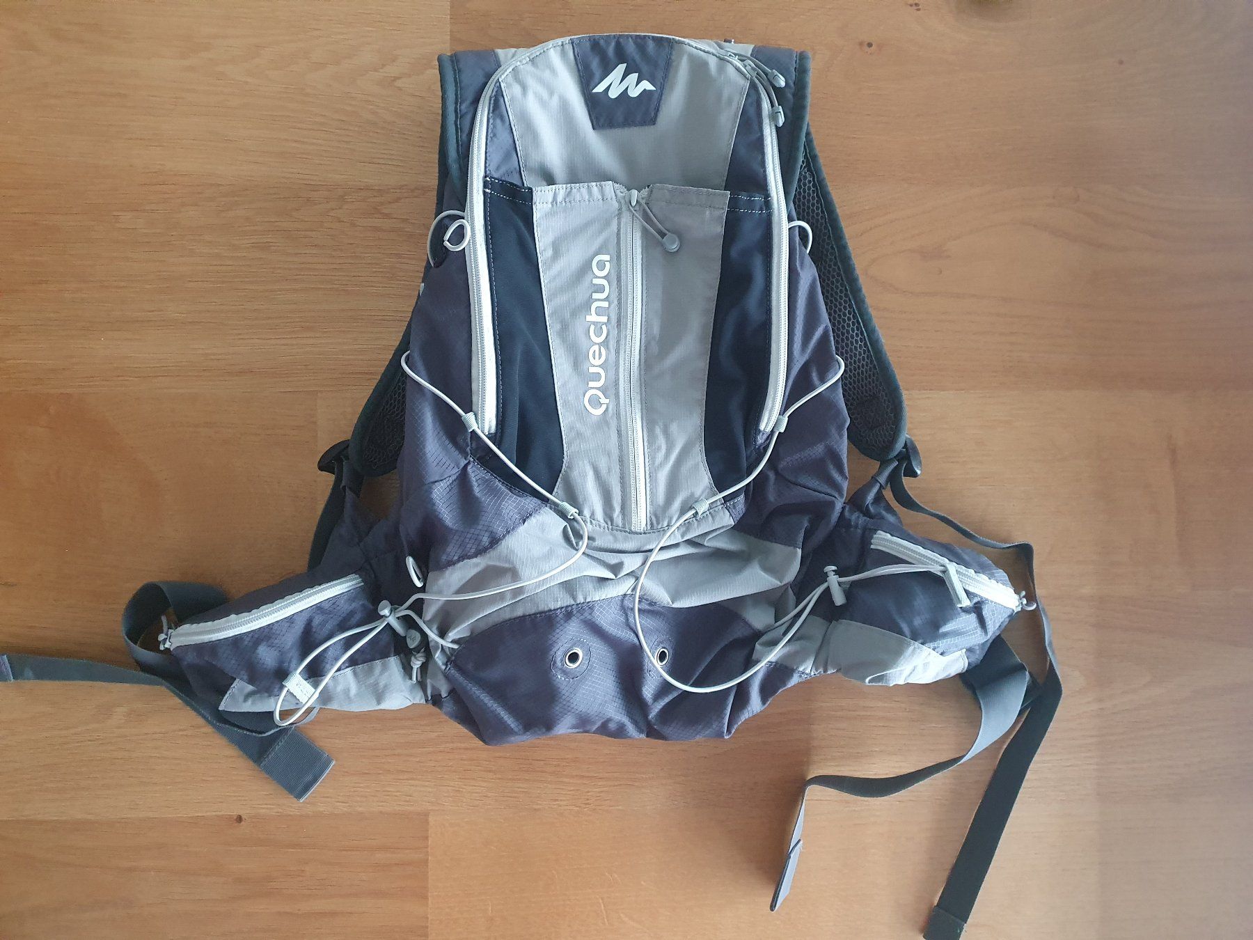 Decathlon Zaini: Quechua Rucksack Helium17 – Usato da Villars-sur-Glâne venduto da richardette