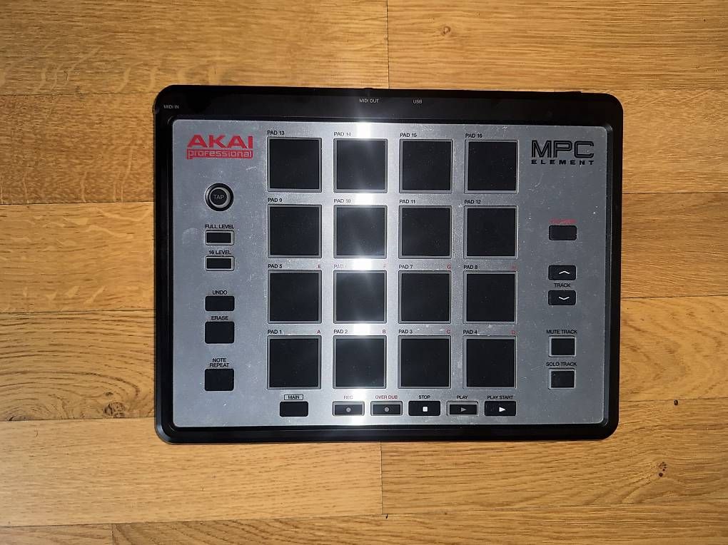 Musikinstrumente: Akai Professional MPC Element Music Production Controller – Gebraucht aus Wil SG von bul_nth5
